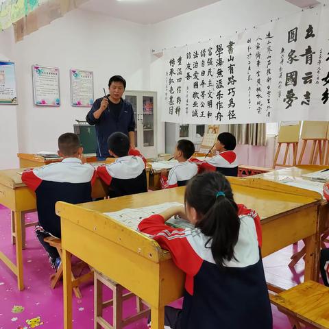 观古帖、激情趣、醒童心，让书法神韵在心底滋生