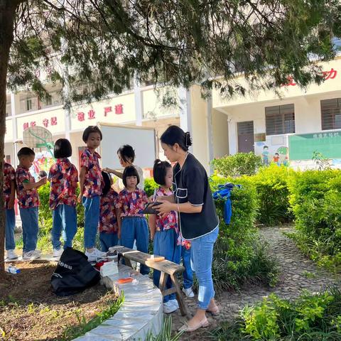 文山市小街镇者底小学“学习二十大，争做好队员”庆六一活动