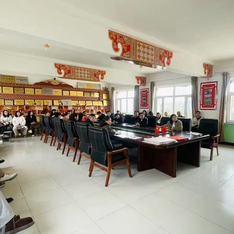 AI启新程    智教促成长———巴达尔胡中心学校召开国家中小学智慧教育平台应用推进培训会