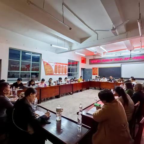 坚守教育初心 创新教研之路