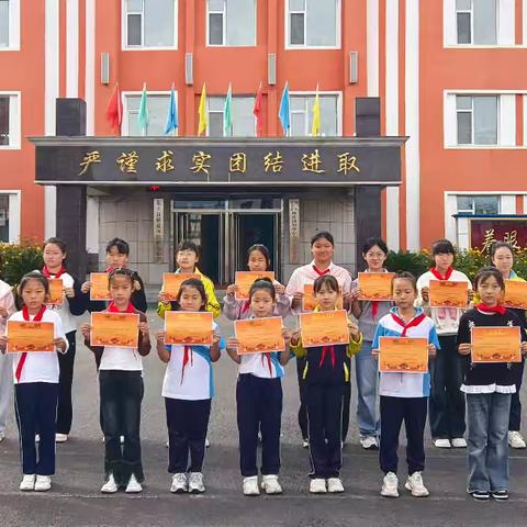 笔尖展风采 ﻿评比促成长