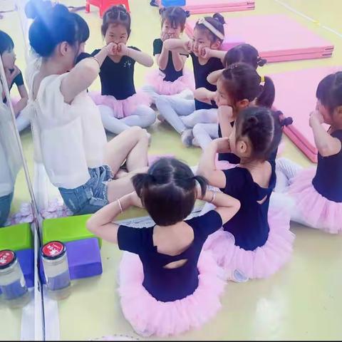 🎀海静中国舞周三六🎀家庭作业打卡（副本）