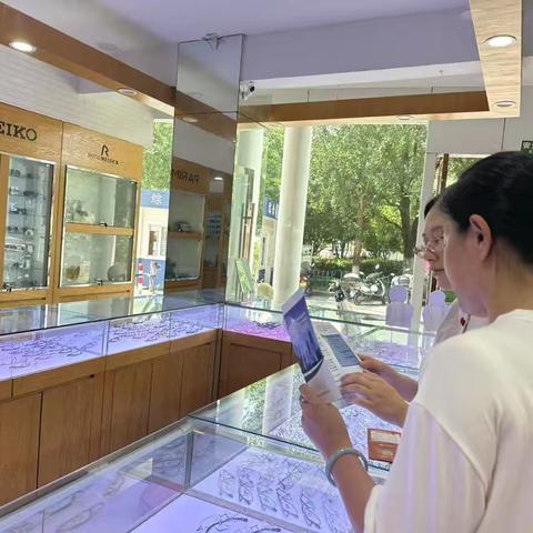 中信银行台州三门支行开展整治拒收人民币知识宣传活动