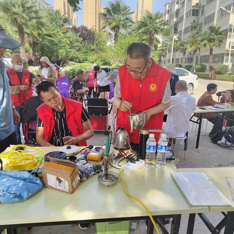 新时代文明实践站—漯河市召陵区翟庄街道燕山路社区“奉献之星，闪耀燕山”志愿服务队走进春和家园