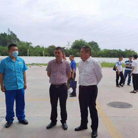 南充市应急管理局专家组到阆中莺花路站进行安全设施竣工验收