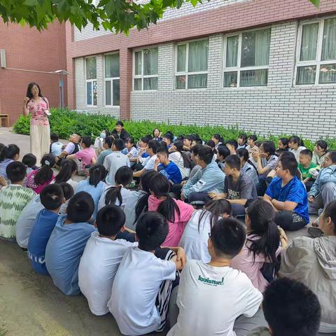 百舸争流   向美而行 ——宝石城小学六年级期末动员大会