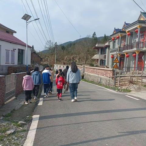 太沙村童伴之家开展踏春主题活动