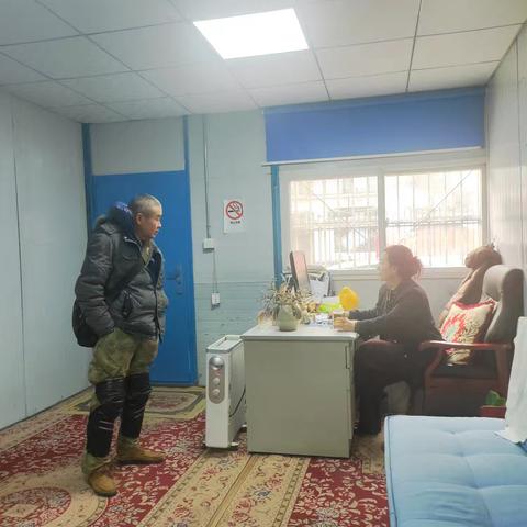 【社会主义核心价值观“三个融入”】四里村街道小梁庄社区用耐心与关怀照亮精神残疾人的生活之路