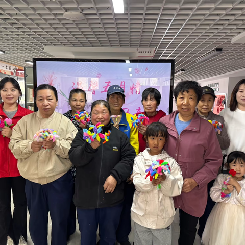 【大青街道锦绣天地社区】 ‍   “温馨五月花 感恩母亲节”手工扭扭花活动