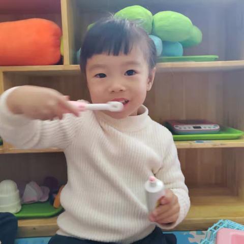 走进区域 共解童心 ——托A班区域美篇