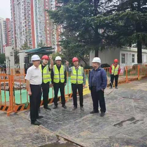 建设组节前检查大明湖排水分区安全文明施工