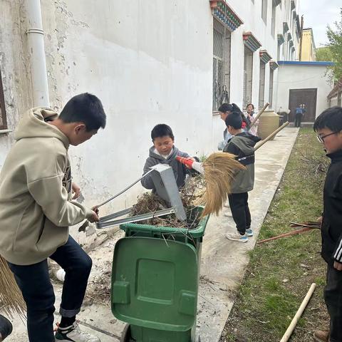 黄南州社会福利服务中心“五一劳动节”主题活动