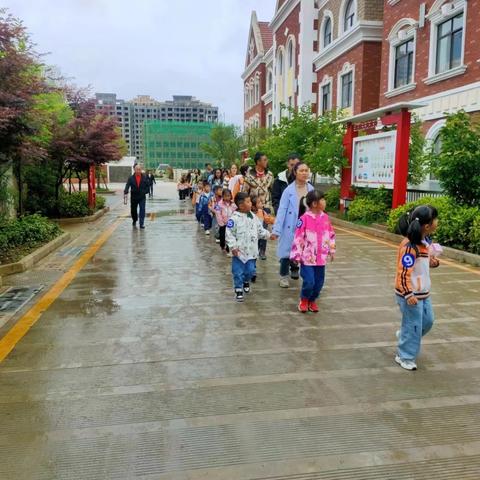 幼小衔接——初探小学·威宁县翊承幼儿园参观小学活动