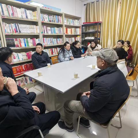 区开发公司深入社区开展“送温暖、办实事”活动