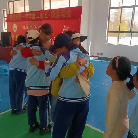 儿行千里 母爱相随