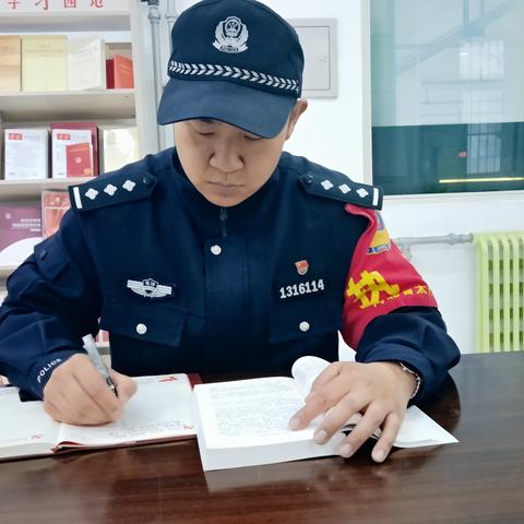 征程万里风正劲，重任千钧再奋蹄——一监区唐雅宁优秀干警事迹