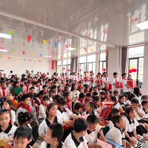 童心绽放 梦想飞扬 ——福清市三山侨心小学“庆六一”主题活动