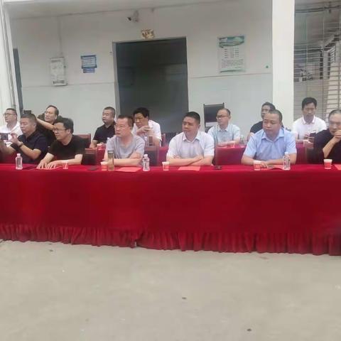 童心飞扬    快乐成长