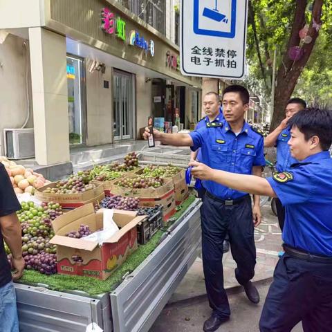 规范执法程序，清理占道经营