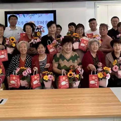 【治荟明湖•温暖南北】大明湖街道南北历山社区“指尖生花 悦享时光”喜迎国庆中秋