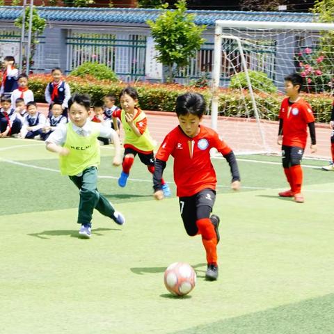 一起奔跑心向党——洛阳市第一高级中学附属小学2023年“校长杯”足球联赛