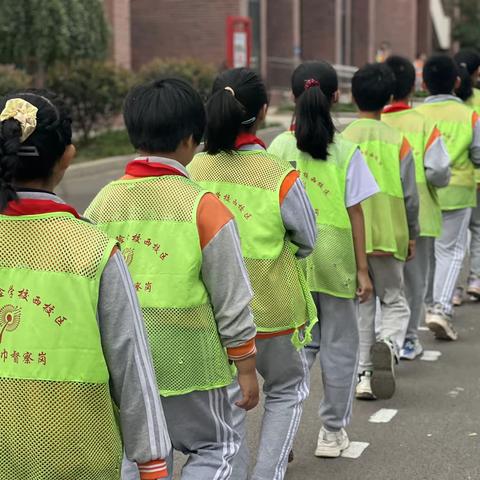 小岗位大责任，文明校园我出力﻿——滨州实验学校西校区小学部第11周志愿服务周活动总结