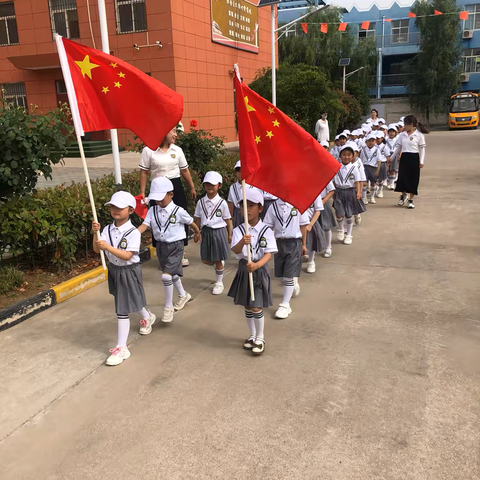 双向奔赴 幼小共融 科学衔接 多维实践              —-乾县梁村中心小学与梁村梦圆幼儿园开展幼小衔接主题实践活动纪实