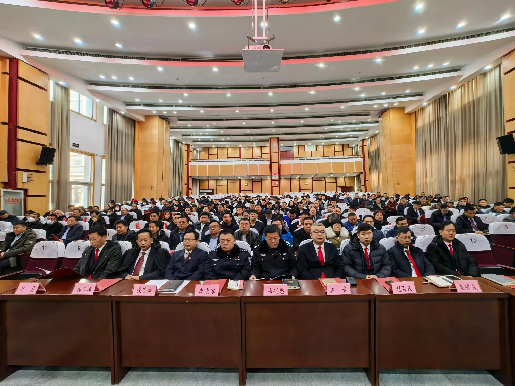 简篇-聚力实体经济振兴,共绘现代化章丘北部新城建设新蓝图——刁镇街道召开“项目提升年”暨高质量发展动员大会