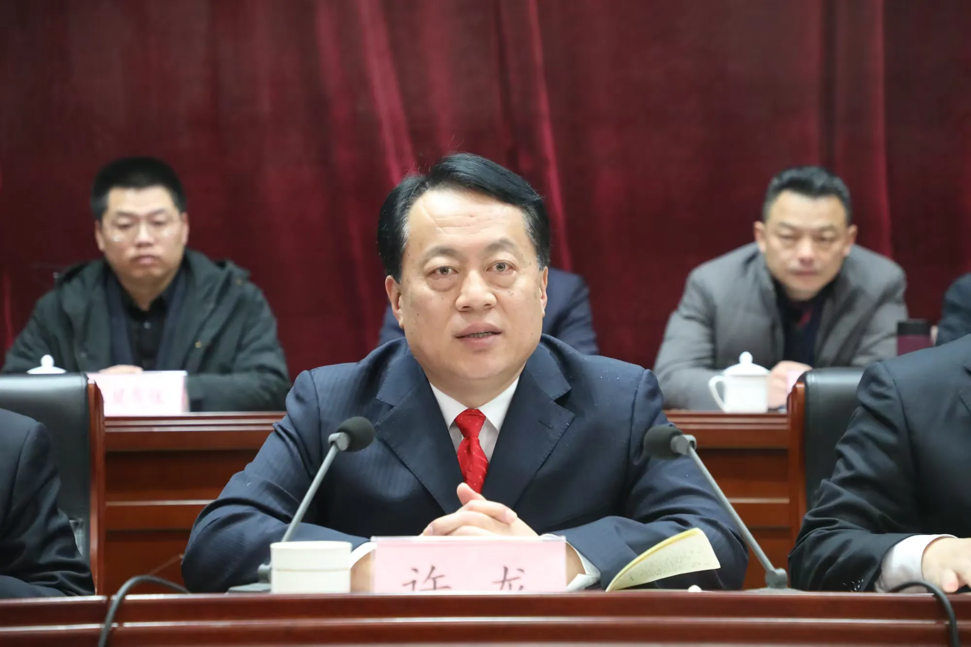 简篇-聚力实体经济振兴,共绘现代化章丘北部新城建设新蓝图——刁镇街道召开“项目提升年”暨高质量发展动员大会