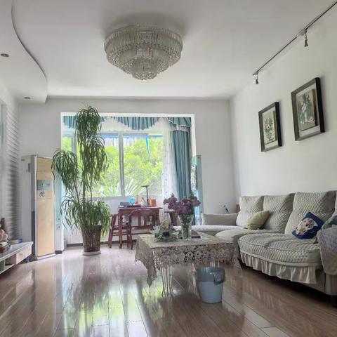 星星：宏观盖丽对面玫瑰园十区，产权135.精装，四楼，全屋品牌家具家电，拎包入住，40.8万，可随时看房690080