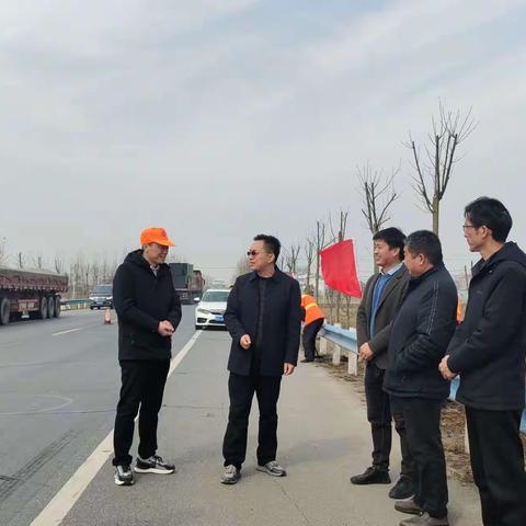 迅速掀起春季养护会战热潮，力争养护工作“开门红”。