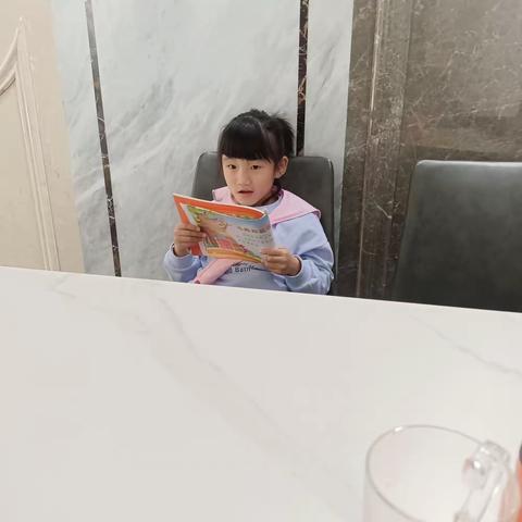 九章路小学一六班罗薇小朋友，