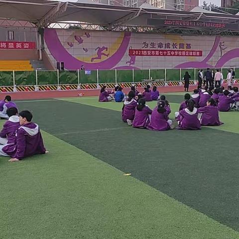 高三年级举行“劳逸结合，赋能减压”年级主题心理班会