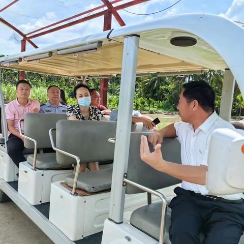 吉阳区委常委、副区长曾岑对吉阳区创建国家食品安全示范城市创建点位进行督导检查