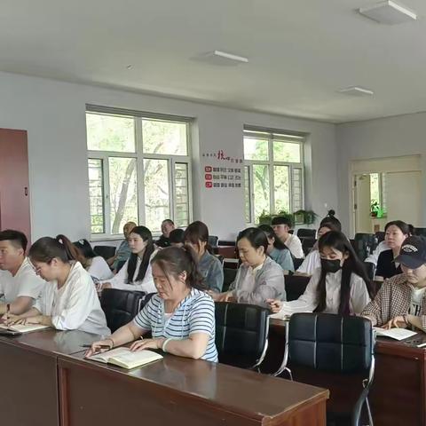 AI赋能教学，启智课堂新篇——道东小学AI赋能教学二次培训