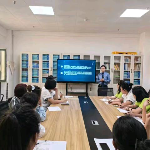 举手之报 护幼成长 ——﻿金柳幼儿园强制报告制度﻿ 专题培训纪实