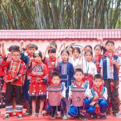 “弘扬民族文化， ﻿共庆壮族三月三” ——﻿北流市隆盛镇西塘小学三月三民俗文化交流活动