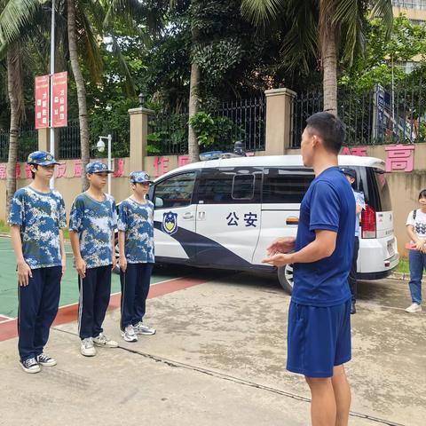 美兰区消防救援大队联合新埠海岸派出所开展“警消共教，助力成长”活动