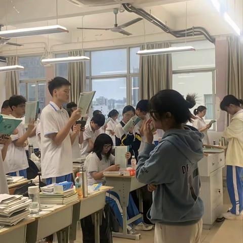 海南师范大学心理学院见习之旅：与高中生的心灵碰撞