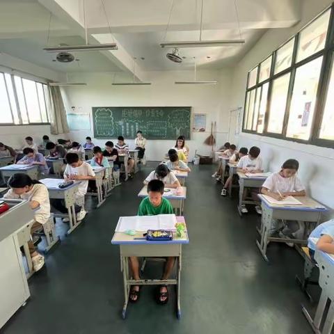 时光荏苒，岁月静好一一蓝天学校举行2022一2023学年第二学期期末考试