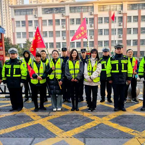 “爱心家长护学岗，携手共筑安全校园”——临沂一小东关校区2020级6班护学岗执勤活动