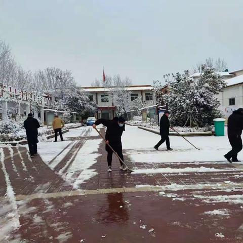 扫雪除冰在行动，环境整治暖人心——孙杏村镇积极开展扫雪除冰行动