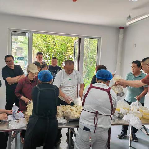 端午暖心配餐·情系高龄老人