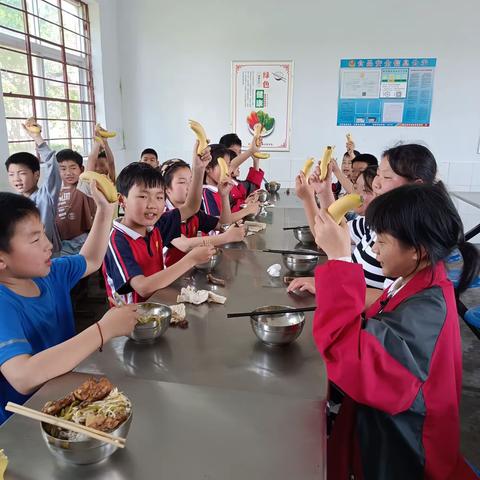 美食每刻   幸福成长—三里河街道南泉小学食堂美篇