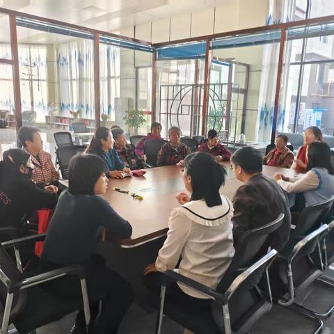 【九九重阳】玉屏社区开展“爱心义剪暖人心 银发换新展笑颜”主题志愿服务活动