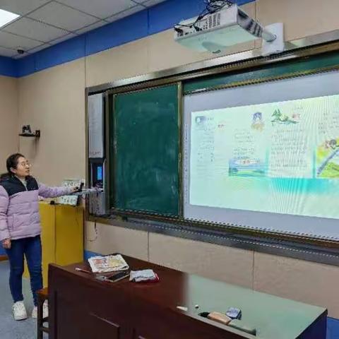 集众人之长，备精彩课堂                 ——凤凰实验学校小学部一年级语文第四单元集体备课活动