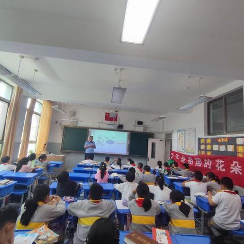 禁毒宣传进校园 守护青春梦飞扬