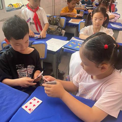 一年级外国语小学扑克牌速算活动