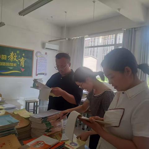 业务检查促提升，锤炼匠心育桃李——兰陵县第十一小学梯级发展之期末教学常规业务检查（语文）