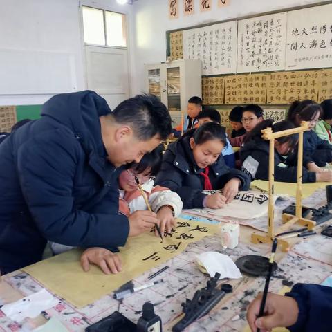 传墨香古韵，展书法魅力 哈达铺小学书法社团活动剪影